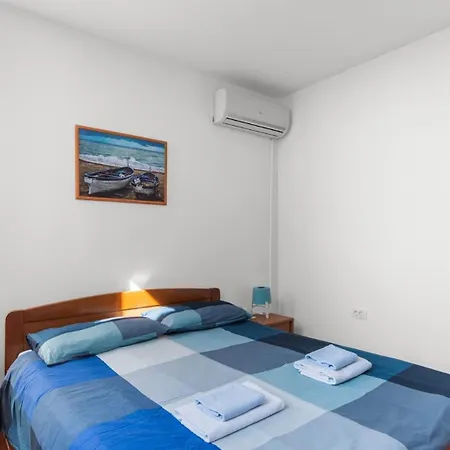 Guest house Tina Karpinjan