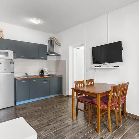 Tina Guest house